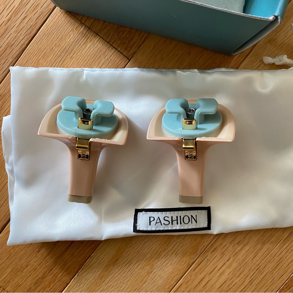NIB 🆕 3" Sand Stileto Heel Kit 5-6.5. Pashion Footwear 2.0 convertible heels
